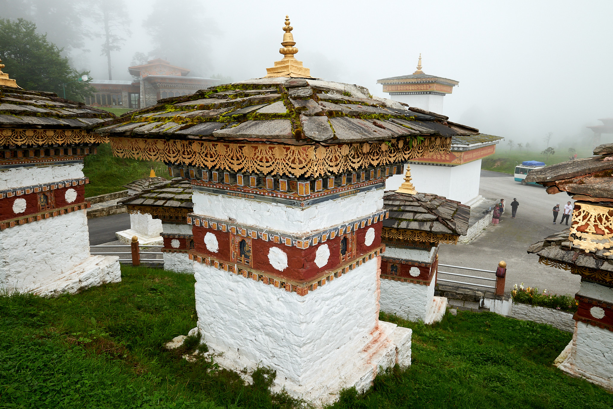 20170805 063 Bhutan Thimphu Dochula Chorten